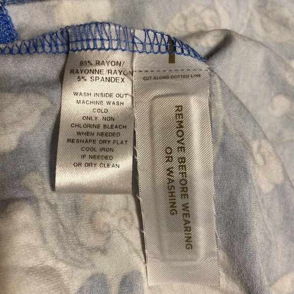 LOFT Blue Asymmetrical Halter Sundress
BIN 16 - Picture 4 of 9